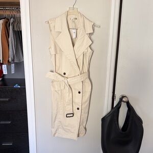 Banana Republic Sleeveless Trench Dress in Cream